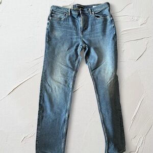 Everlane Men's Straight Blue Jeans